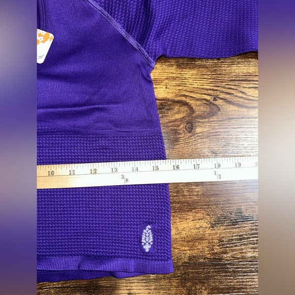 Free People Movement Top Bail Out Womens XL Long Sleeve Layer Henley Crop Top - Picture 11 of 12